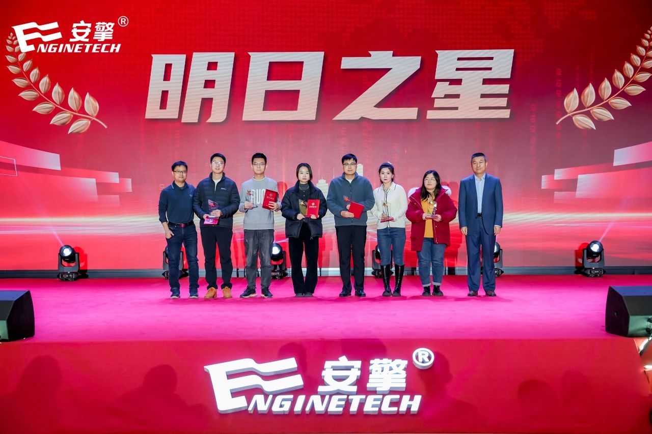 1706581090477612.jpg 1706581090477612.jpg